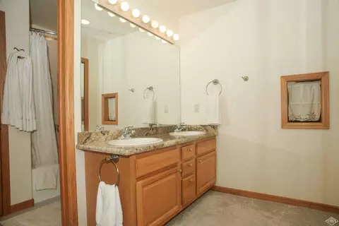 961 Mesa Dr, Eagle, CO 81631 photo 7