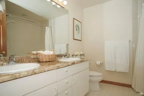 961 Mesa Dr, Eagle, CO 81631 photo 13