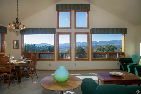 961 Mesa Dr, Eagle, CO 81631 photo 2