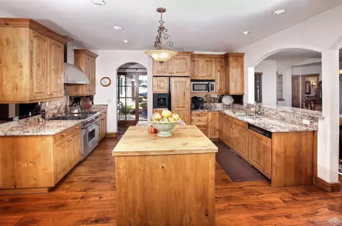472 Harrier Cir, Eagle, CO 81631 photo 9
