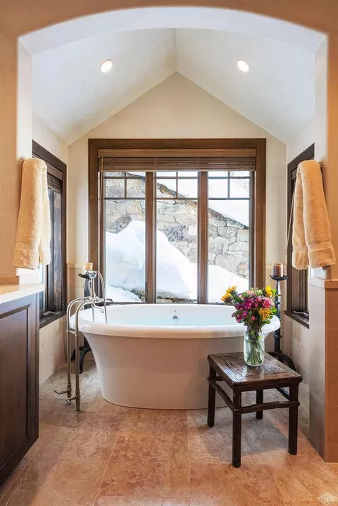 796 W Forest Rd, Vail, CO 81657 photo 8