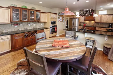 201 Greenhorn Ave, Eagle, CO 81631 photo 3