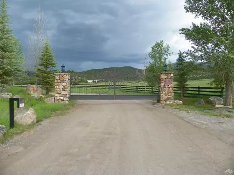 255 Sorrel Hills Dr, Eagle, CO 81631 photo 2