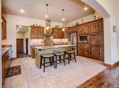 229 Thresher Ct, Eagle, CO 81631 photo 11