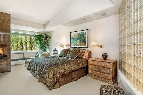 292 E Meadow Dr #674, Vail, CO 81657 photo 14