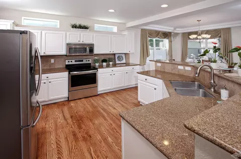72 Longview Ave, Eagle, CO 81631 photo 3