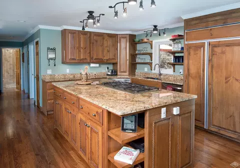 23 Snow Owl Ct, Eagle, CO 81631 photo 2