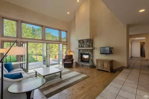 64 Canyon Ct, Eagle, CO 81631 photo 3