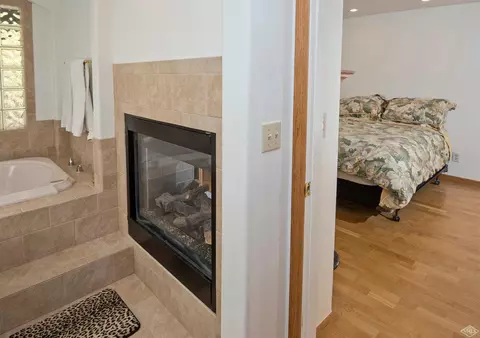 260 Singletree Rd #B, Edwards, CO 81632 photo 13