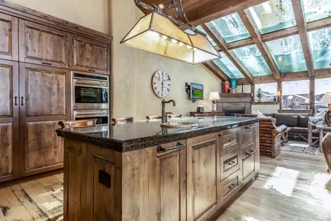 636 W Forest Road Rd #A, Vail, CO 81657 photo 19