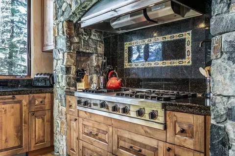 636 W Forest Road Rd #A, Vail, CO 81657 photo 23