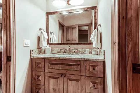 636 W Forest Road Rd #A, Vail, CO 81657 photo 47
