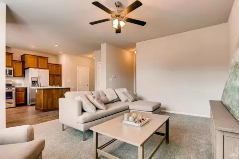 88 Bass Loop, Gypsum, CO 81637 photo 6
