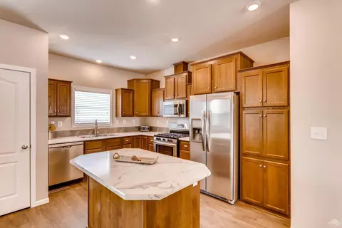88 Bass Loop, Gypsum, CO 81637 photo 9