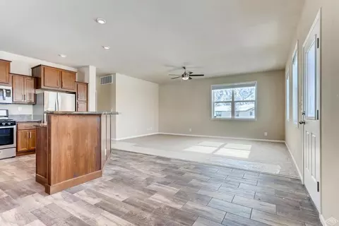 38 Bass Loop, Gypsum, CO 81637 photo 4