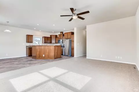38 Bass Loop, Gypsum, CO 81637 photo 3