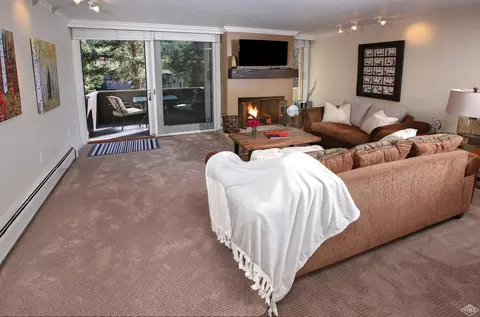 292 E Meadow Dr #442, Vail, CO 81657 photo 2