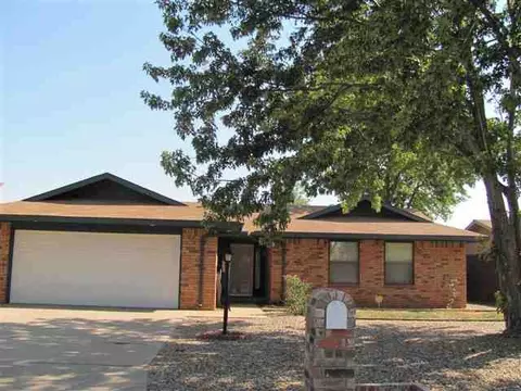 3757 Glenfield, Clovis, NM 88101 photo 1