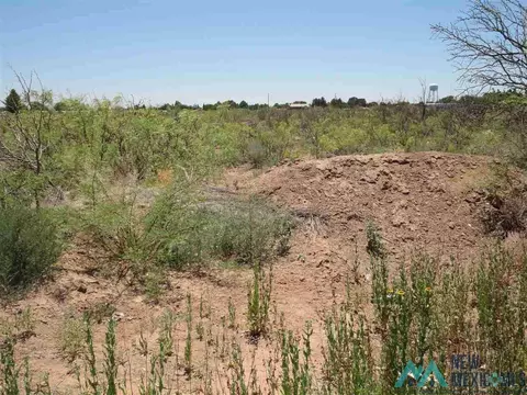 Tennyson St, Deming, NM 88030
