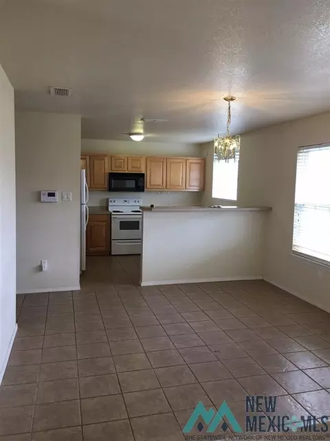 2317 Jadyn Ln, Clovis, NM 88101 photo 2