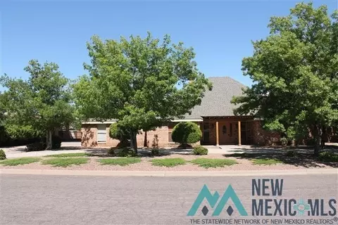 2417 Howard Cowper, Clovis, NM 88101 photo 1