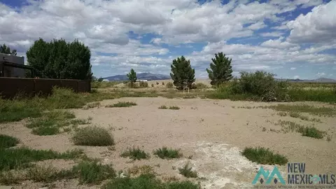 E Isleta, Deming, NM 88030