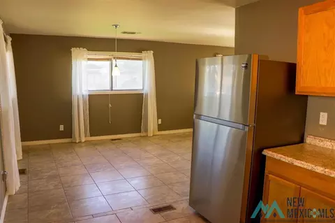 720 W 18th, Clovis, NM 88101 photo 2