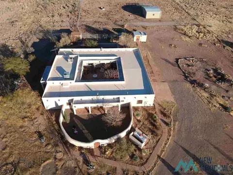 27745 San Diego Rd SE, Deming, NM 88030 photo 2