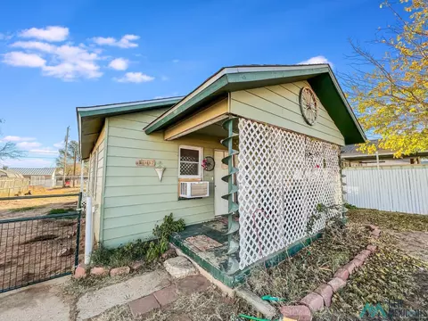 1008 8th St, Eunice, NM 88231 photo 2