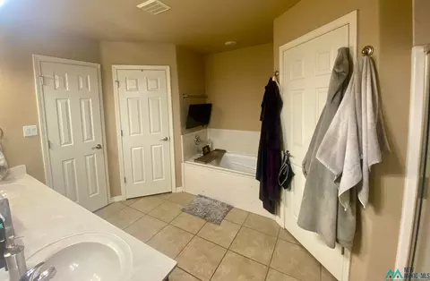 2208 Enloe, Clovis, NM 88101 photo 9