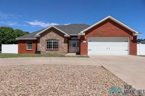 100 Falcon Ct, Clovis, NM 88101 photo 2