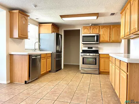1609 Windsor, Clovis, NM 88101 photo 4