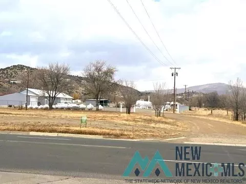 Tiger Dr, Raton, NM 87740