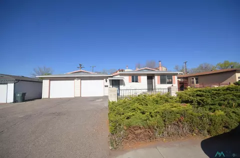 412 Valentina Dr, Gallup, NM 87301