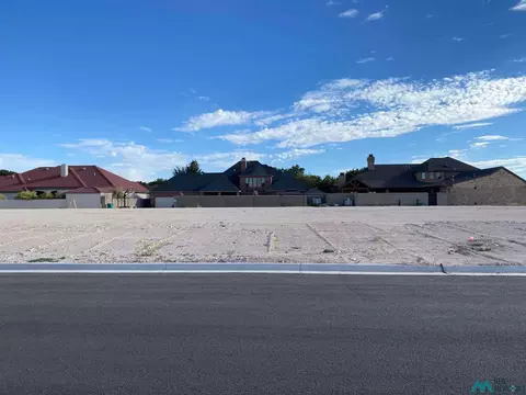 1221 W Cambridge St, Hobbs, NM 88240
