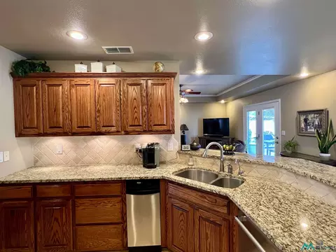 4017 Springwood Dr, Clovis, NM 88101 photo 9