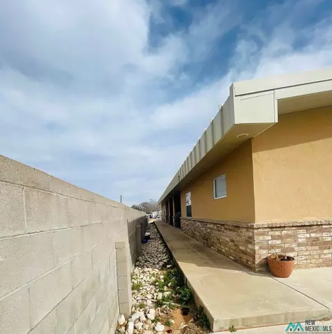 1307 15th St, Eunice, NM 88231 photo 2
