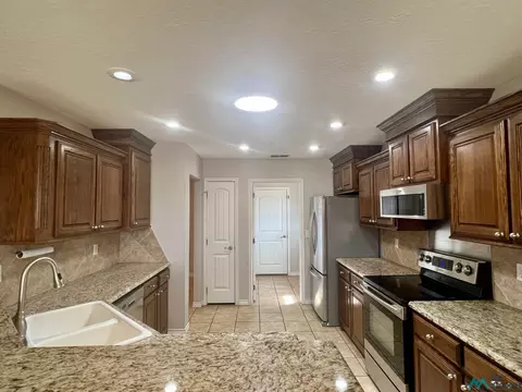 4536 Sandstone Dr, Clovis, NM 88101 photo 8