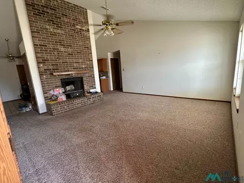 1608 Windsor, Clovis, NM 88101 photo 2
