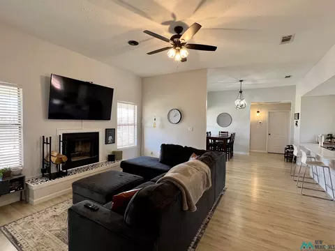 2422 Howard Cowper Dr, Clovis, NM 88101 photo 3