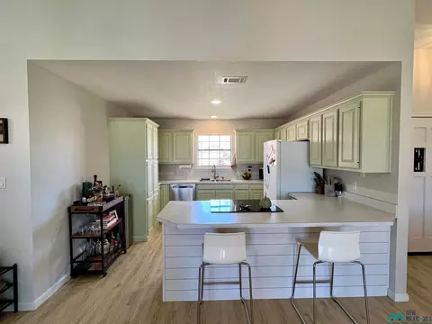 2422 Howard Cowper Dr, Clovis, NM 88101 photo 6