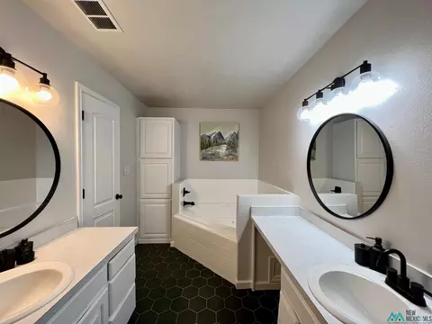 2422 Howard Cowper Dr, Clovis, NM 88101 photo 14