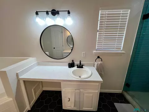 2422 Howard Cowper Dr, Clovis, NM 88101 photo 16