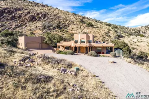 1101 Nana Trai Trai, Hillsboro, NM 88042