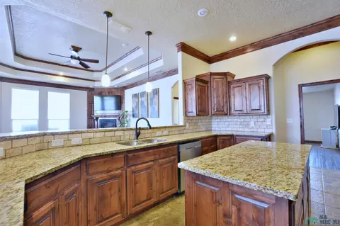 712 Providence, Clovis, NM 88101 photo 6