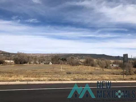 1042 Clayton, Raton, NM 87740