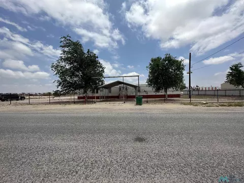 322 S Continental St, Hobbs, NM 88240