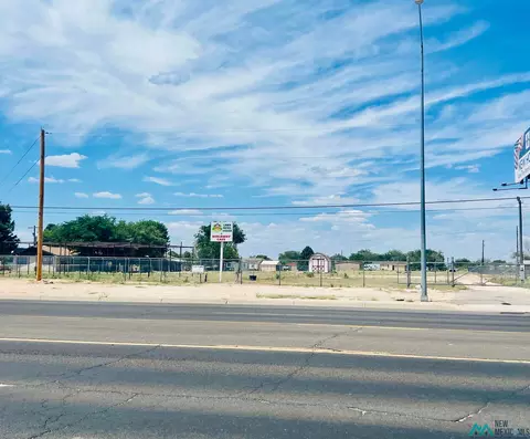 300 E Navajo Dr, Hobbs, NM 88240