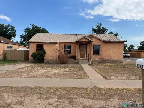 1115 W Chisum Ave, Artesia, NM 88210