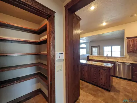 3801 Springwood Dr, Clovis, NM 88101 photo 5